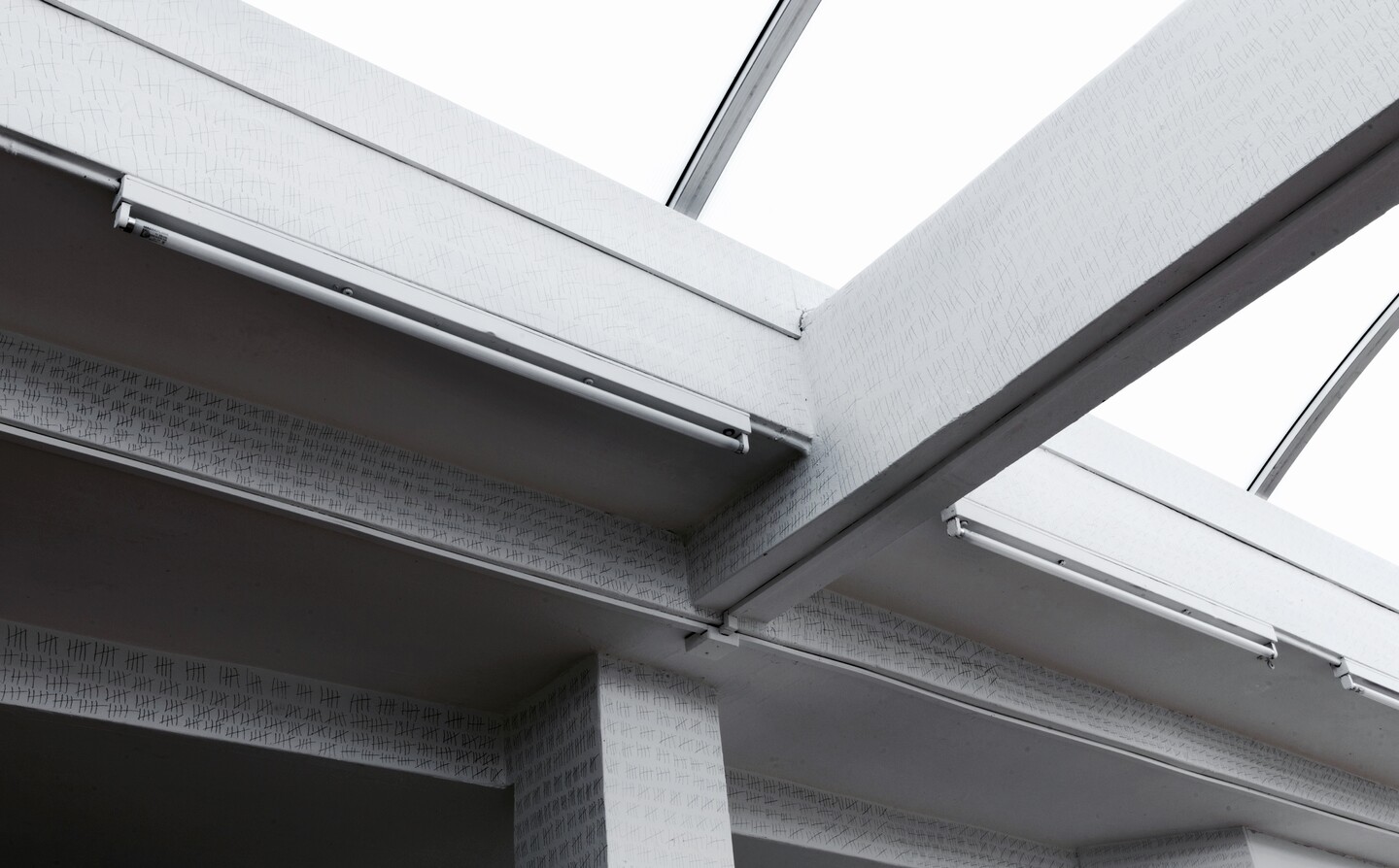 Waiting For A Manifestation, 2014, Graphite on wall