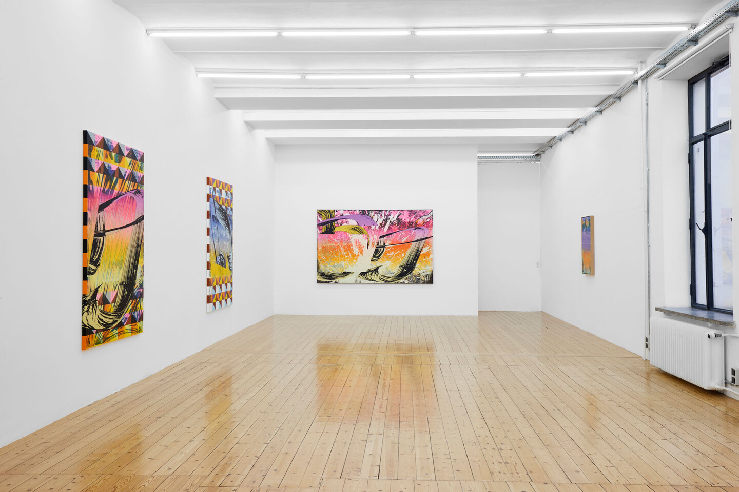 Christine Streuli, Exhibition view „Falling apart (permanent version),” Sfeir-Semler, Hamburg, 2023