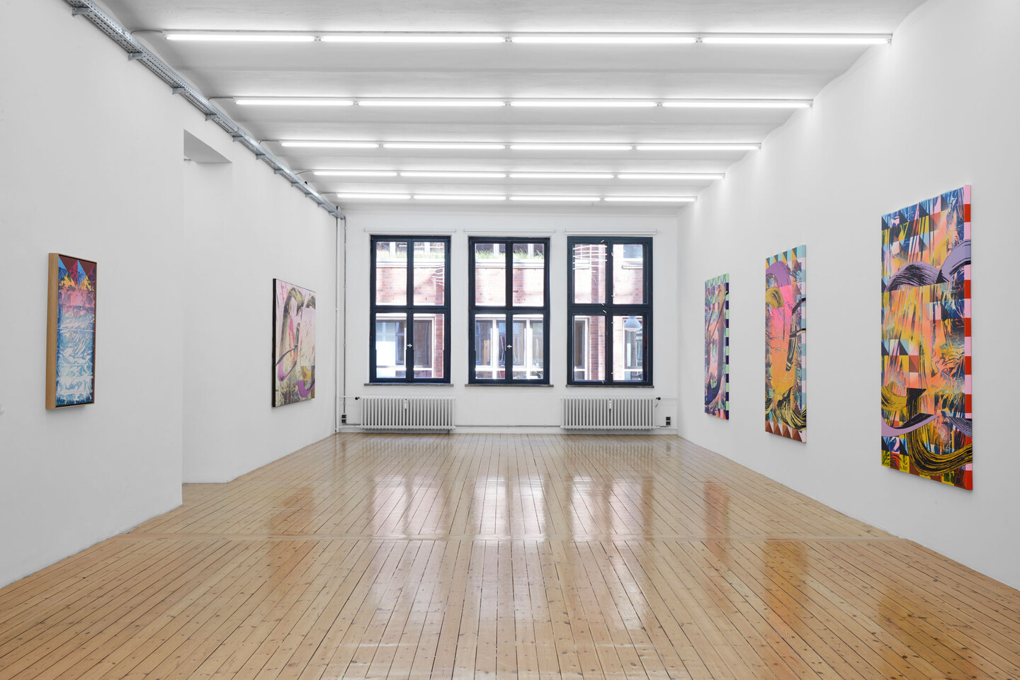 Christine Streuli, Exhibition view „Falling apart (permanent version),” Sfeir-Semler, Hamburg, 2023