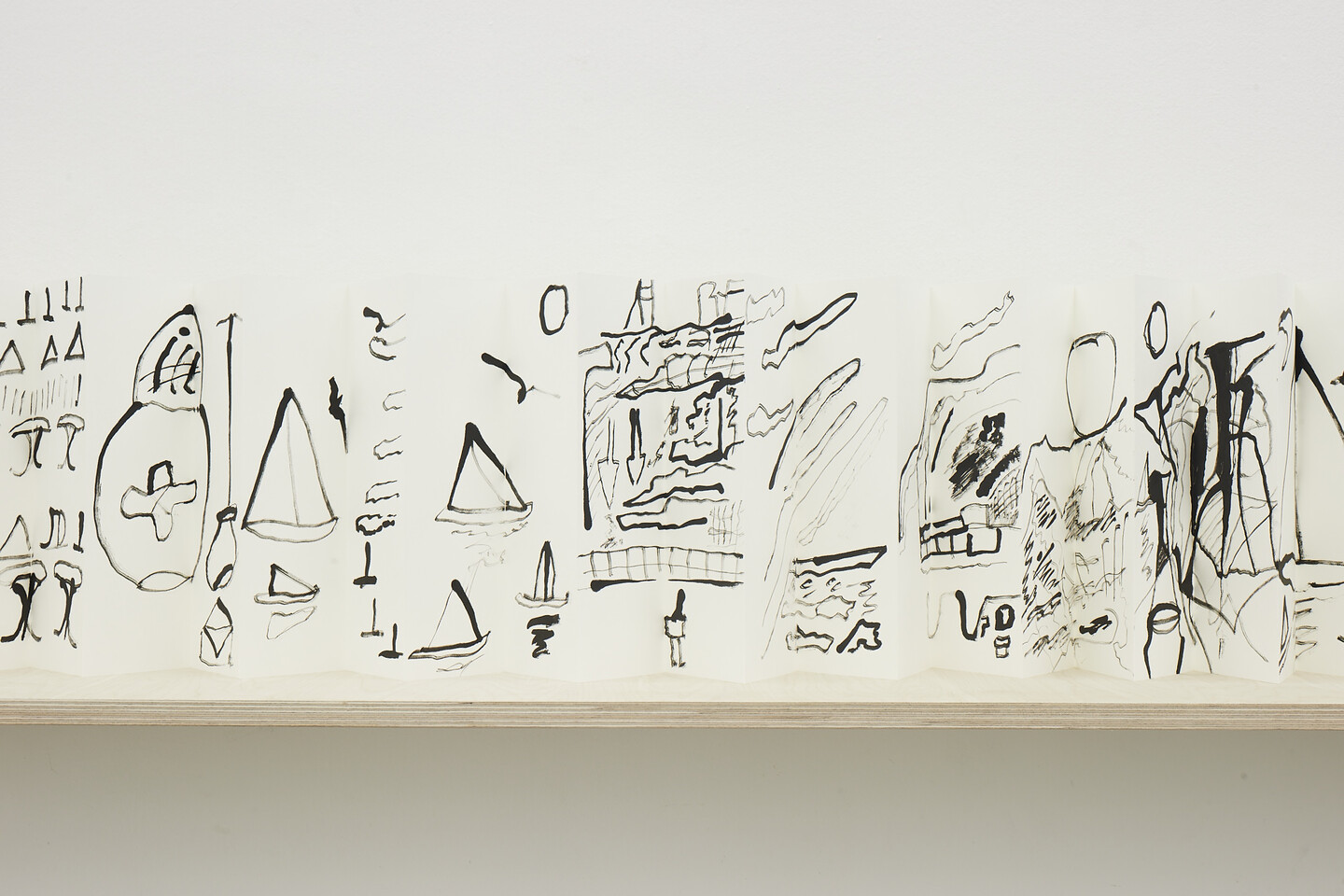 Etel Adnan, Erquy, La Baie, 2021, Felt pen on paper, 30 pages à 28,7 x 8,9 cm