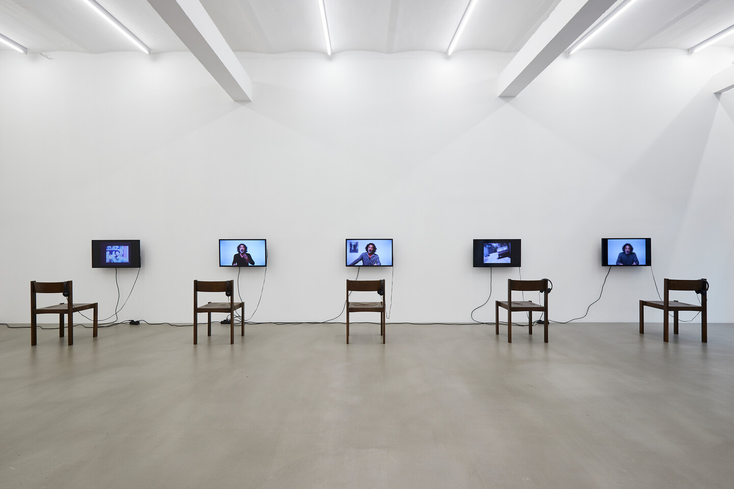 Rabih Mroué, My life always comes back to me like a lame dog, Exhibition view, 2023