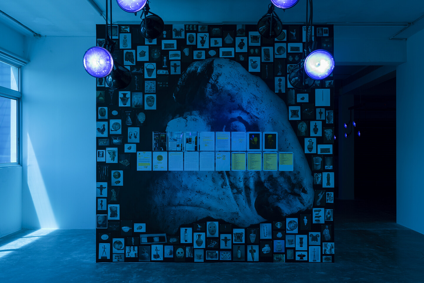 Rayyane Tabet, The Return, 2017-2021, 2023, 350 x 350 cm