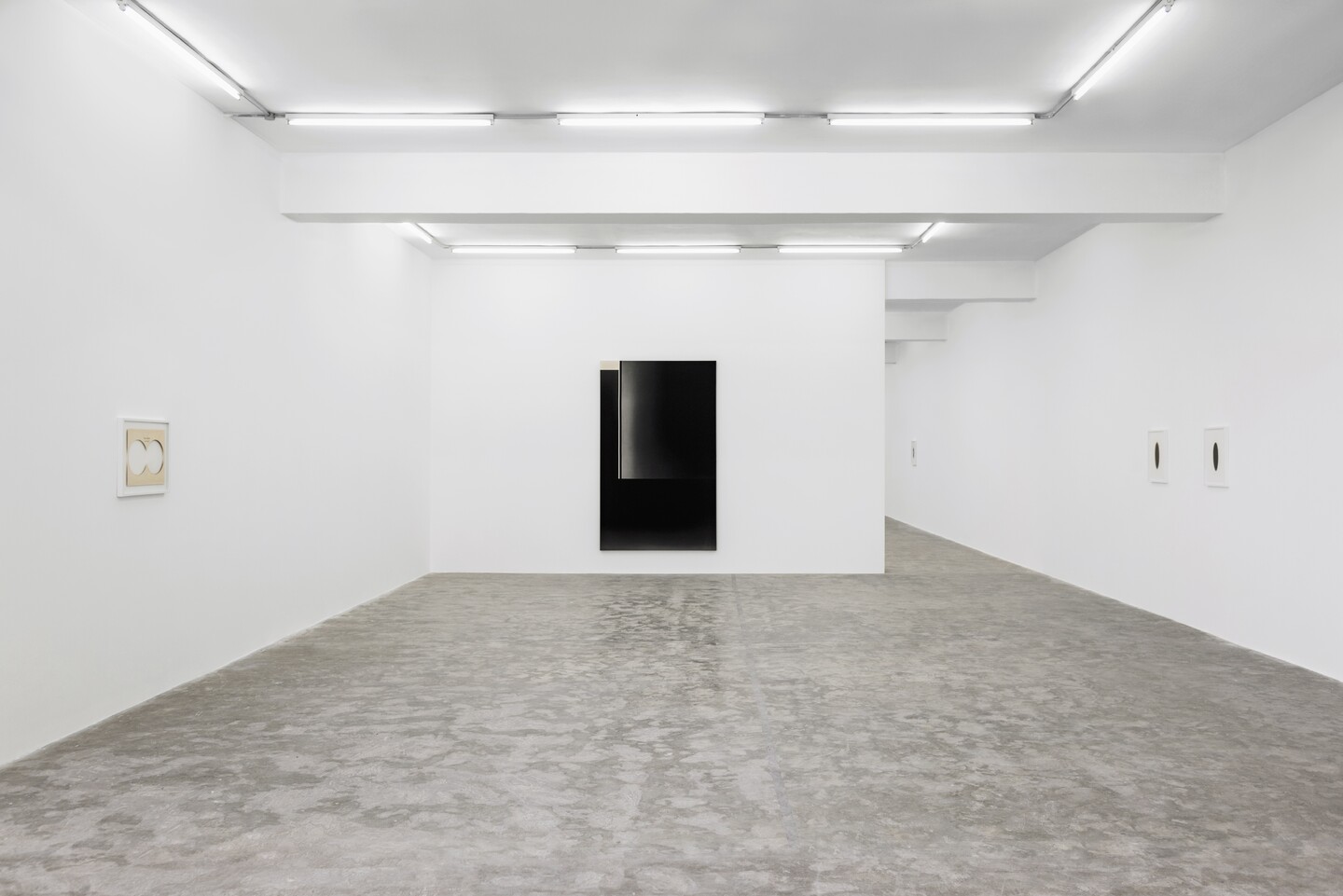 Tarik Kiswanson, Exhibition view, Sfeir-Semler Gallery Beirut, 2022