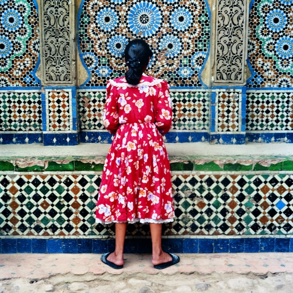 The Strait Project, Girl in red, Tangier 1999, 125 x 125 cm