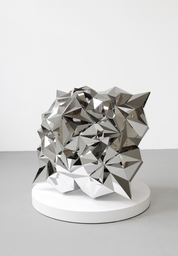 Timo Nasseri, Parsec #6, 2017, Polished stainless steel, 118 x 118 x 107 cm, Edition 3 + 1 AP